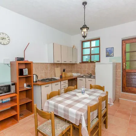 Beach House Toma Ferienhaus