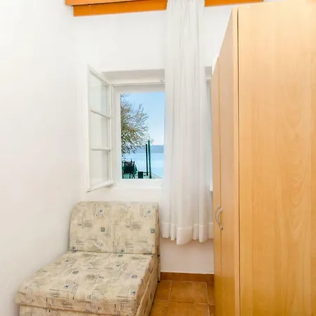 Beach House Toma Živogošće